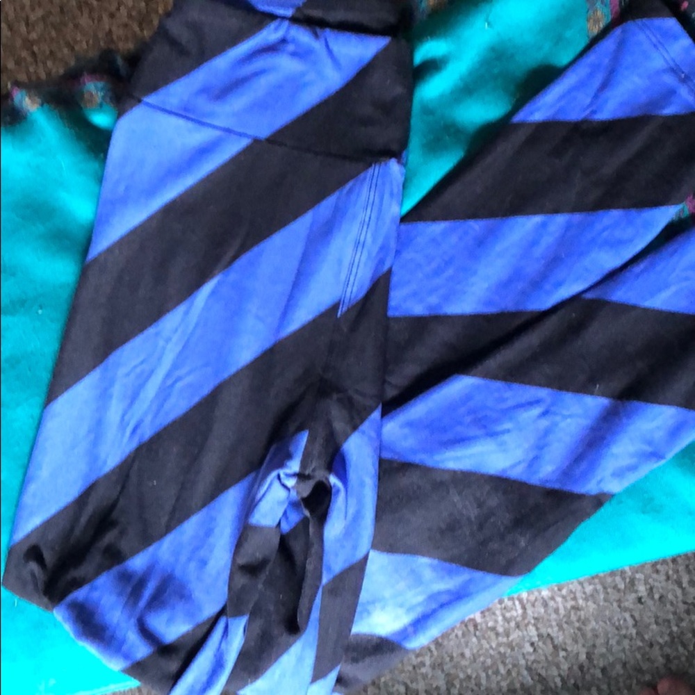 Lularoe black and blue striped leggings